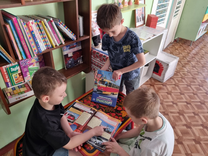 Книга - наш друг! Книга - наш друг!.